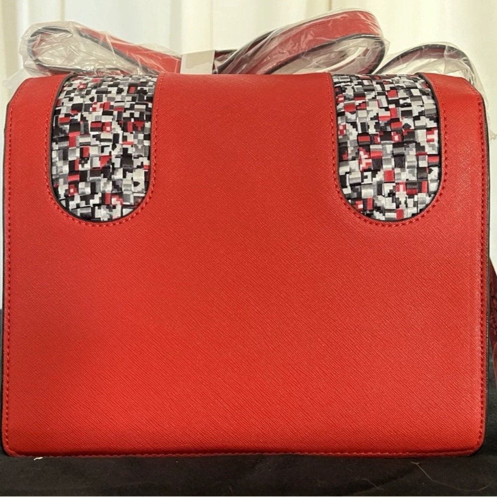 Red Pixel Cross-Body Bag ~ Glass Handbag ~ Built-In Light-  New With Tags - Picture 3 of 15